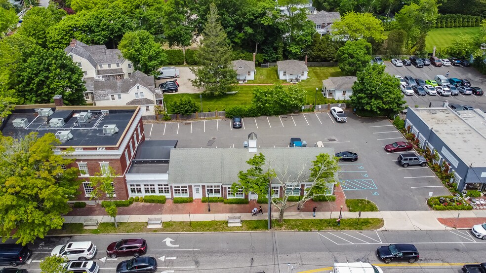 More Photos Of 1 Hampton Rd, Southampton Storefront Retail Office For Sale