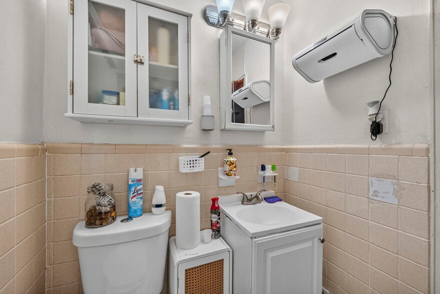 More Photos Of 308 Columbus Pl, New Brunswick Apartments For Sale