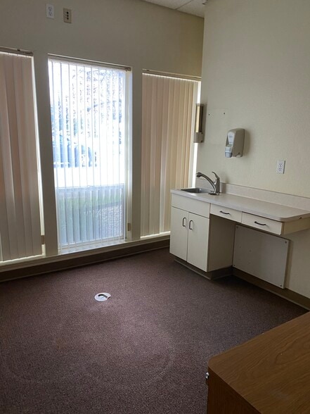 More Photos Of 1481 Live Oak Blvd, Yuba City Medical For Lease