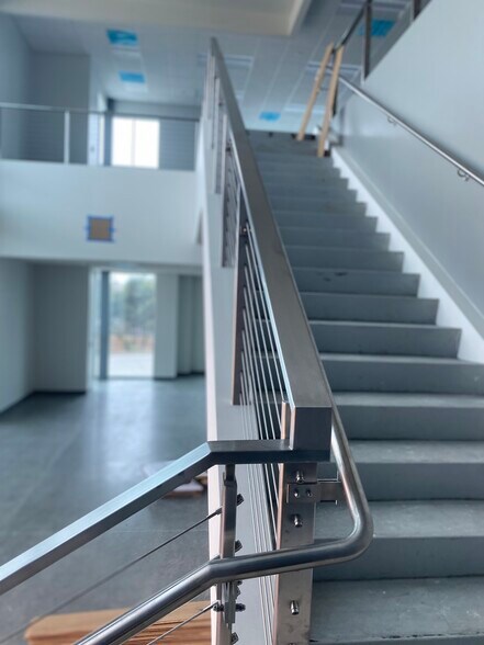 More Photos Of 2610 E Alessandro Blvd, Riverside Distribution For Lease