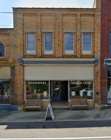 Primary Photo Of 103 N Main St, Mount Gilead Storefront For Sale