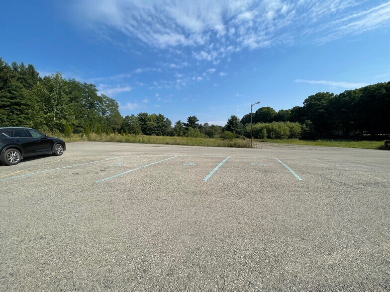 More Photos Of 7094 Eastlake Rd, Lisbon Restaurant For Sale