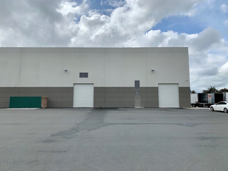 More Photos Of 1470 Cader Ln, Petaluma Warehouse For Lease
