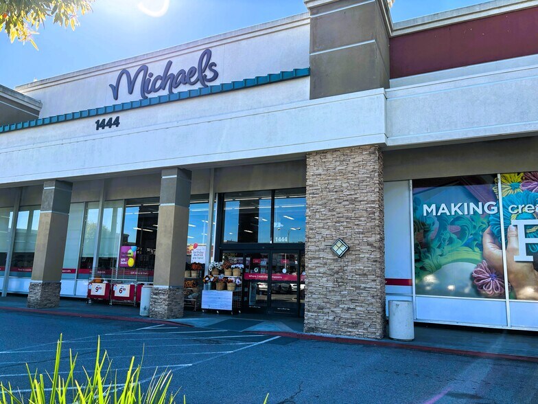 More Photos Of 1375 Blossom Hill Rd, San Jose Unknown For Lease