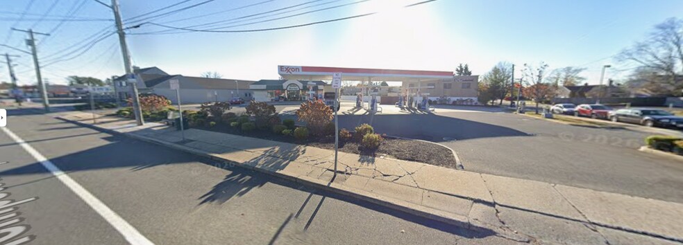 Primary Photo Of 4000 Hempstead Tpke, Farmingdale General Retail For Lease