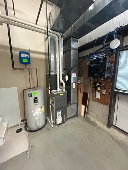 More Photos Of 96 Integrity Dr, Hebron Medical For Lease