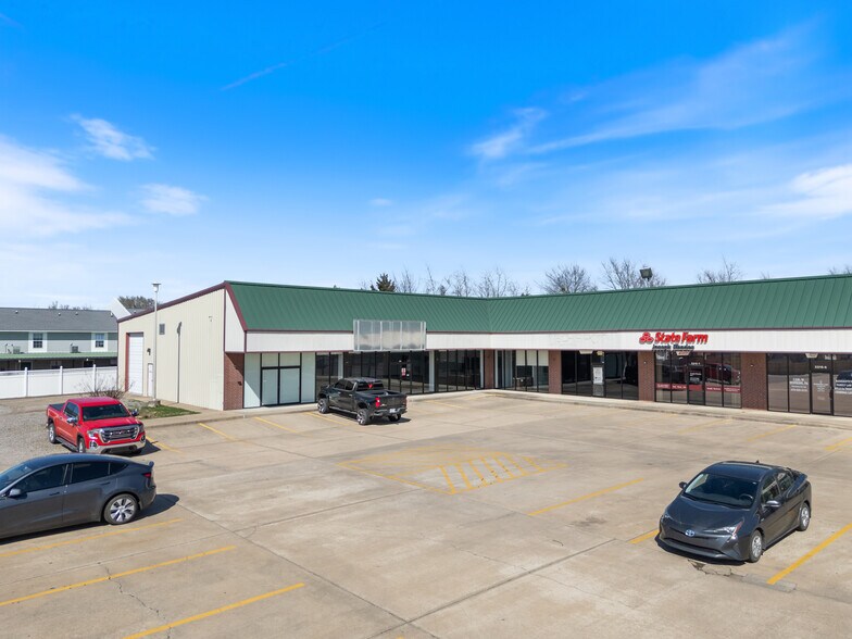 More Photos Of 2215 Fayetteville Rd, Van Buren Unknown For Lease