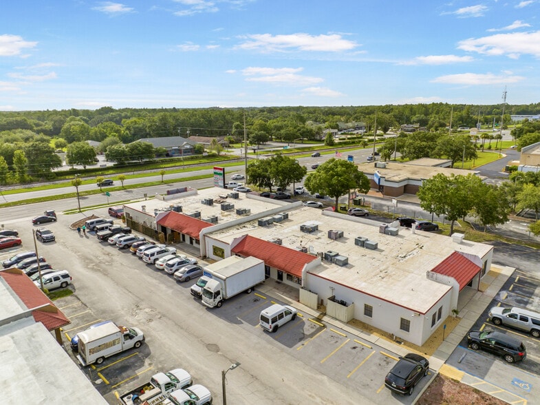 More Photos Of 102 Flagship Dr, Lutz Storefront Retail Office For Lease