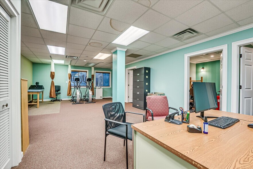 More Photos Of 72 Highway 27, Edison Medical For Sale