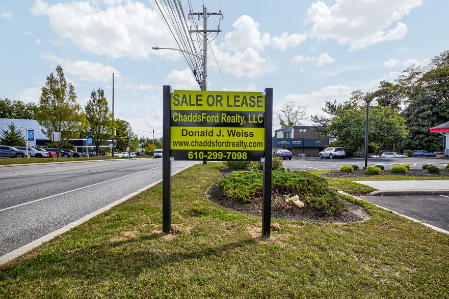 More Photos Of 414 W Lancaster Ave, Devon Bank For Sale