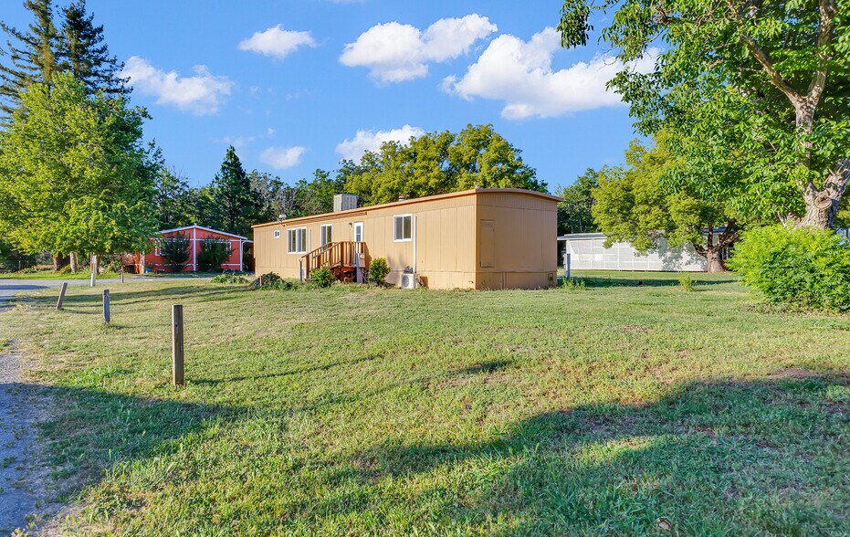 More Photos Of 24850 5th Ave, Los Molinos Manufactured Housing Mobile Home Park For Sale