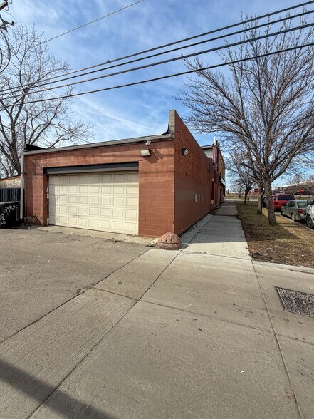 More Photos Of 3935 S Kedzie Ave, Chicago Storefront Retail Residential For Sale