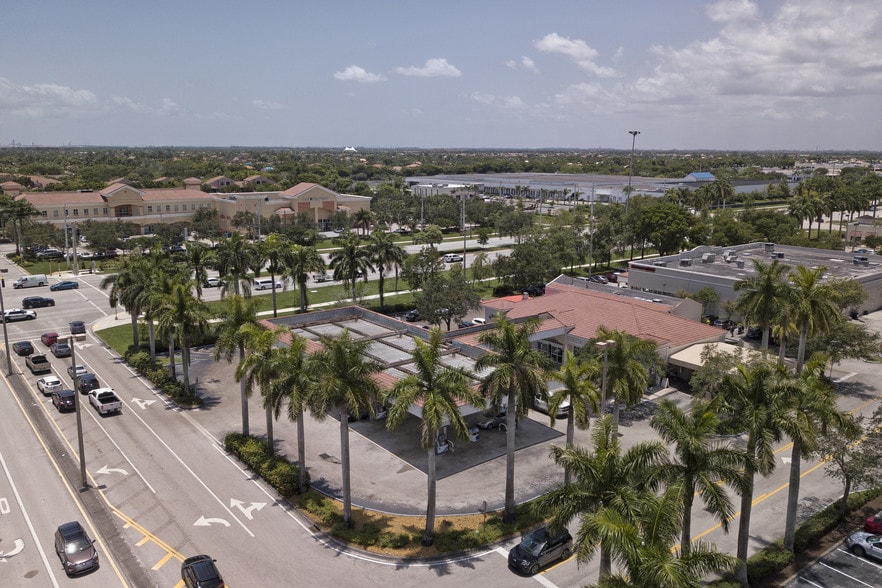 More Photos Of 15801-15999 Pines Blvd, Pembroke Pines Unknown For Lease
