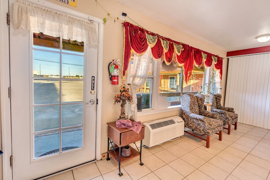 More Photos Of 2509 E Pacheco Blvd, Los Banos Hotel For Sale