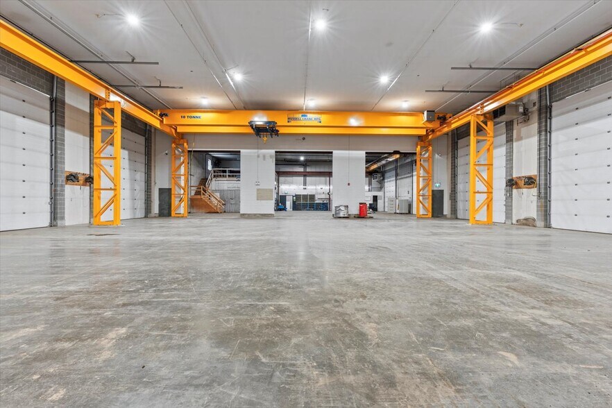 More Photos Of 44755 Yale Rd, Chilliwack Warehouse For Sale