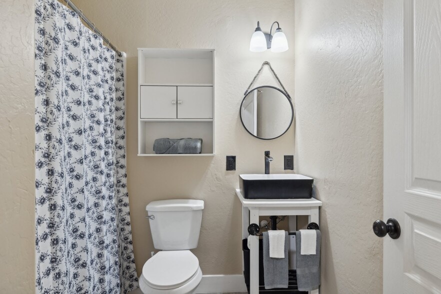 More Photos Of 2123 W Maya Way, Phoenix Healthcare For Sale