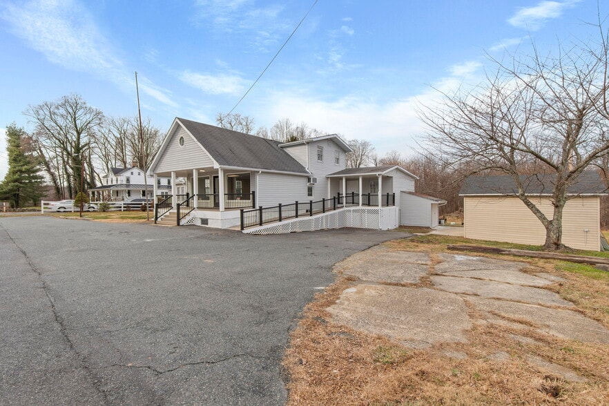 More Photos Of 1100 Calvary Rd, Churchville Flex For Lease