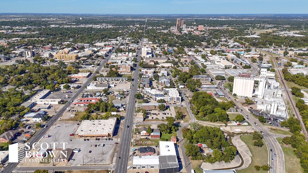 More Photos Of 615 S Locust St, Denton Land For Sale