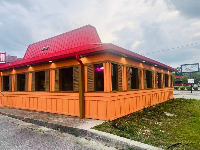 Primary Photo Of 511 W Fort Williams St, Sylacauga Restaurant For Sale