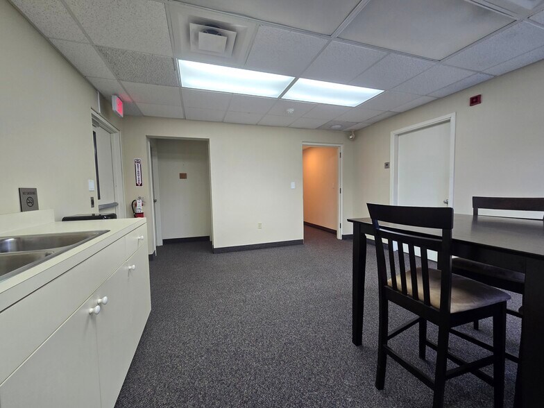 More Photos Of 37 Mill Creek, East Stroudsburg Office For Sale