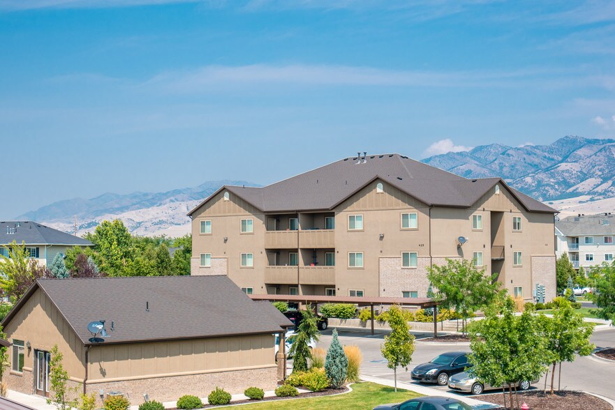 More Photos Of 415 Suncrest Ln, Logan Apartments For Sale