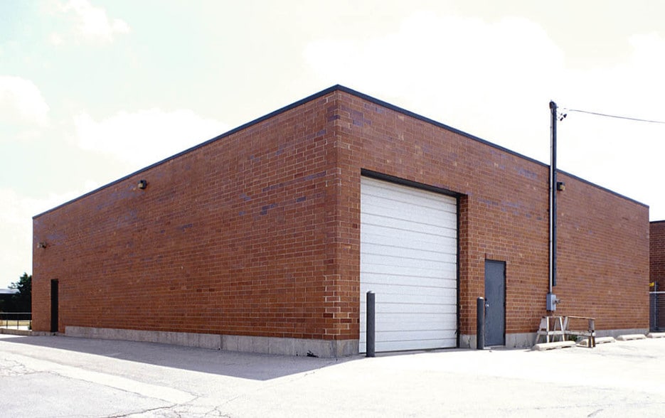 More Photos Of 880 Lively Blvd, Elk Grove Village Warehouse For Lease