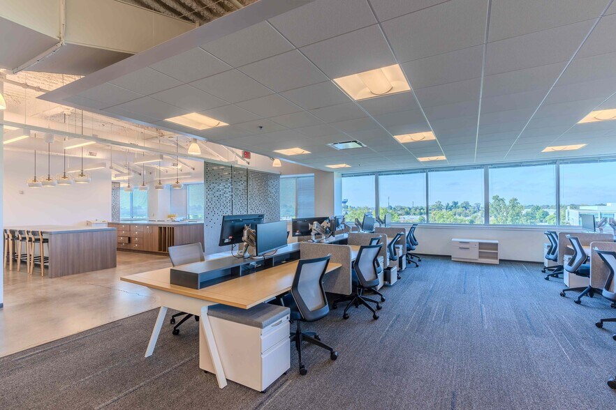 More Photos Of 3800 Horizon Blvd, Feasterville Trevose Office For Lease