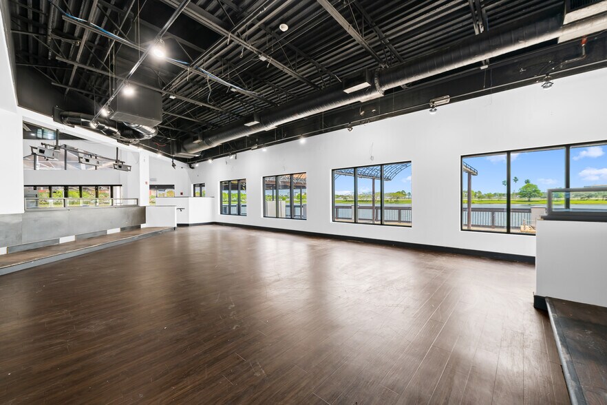 More Photos Of 15500 SW 29th St, Miramar Restaurant For Lease
