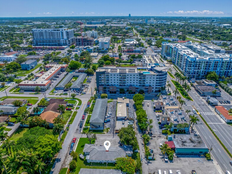 More Photos Of 213 SE Park St, Dania Apartments For Sale