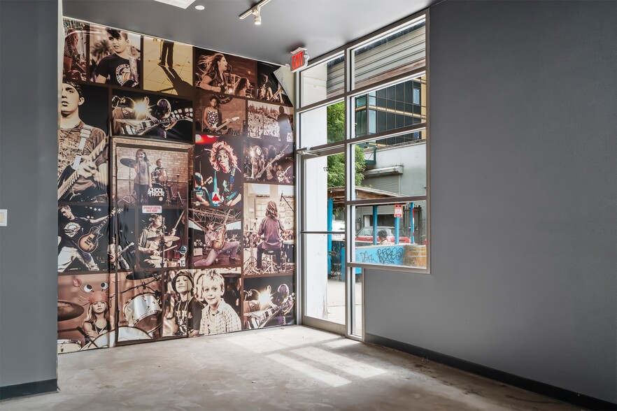 More Photos Of 327 Douglass St, Brooklyn Storefront For Sale