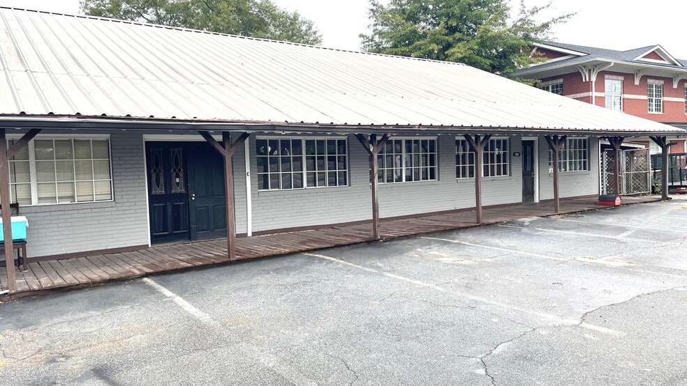 More Photos Of 359 W Shadburn Ave, Buford Freestanding For Sale