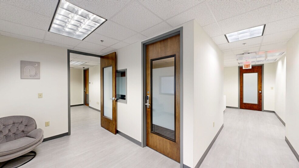 More Photos Of 140 Stoneridge Dr, Columbia Coworking Space