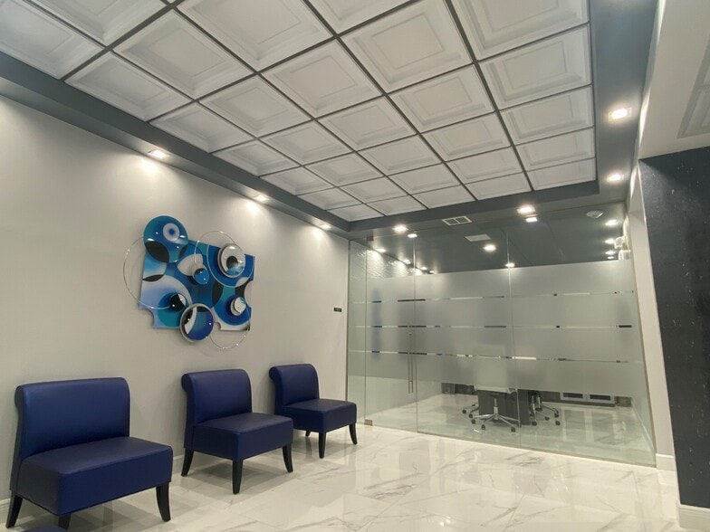 More Photos Of 3333 W Commercial Blvd, Fort Lauderdale Medical For Sale