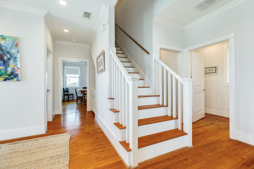 More Photos Of 6402 Stewart Rd, Galveston Office For Sale