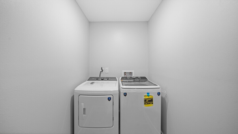 More Photos Of 2209 Highway 3, Dickinson Office Residential For Sale