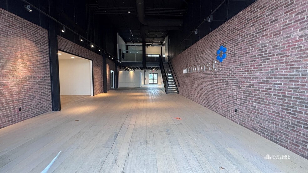 More Photos Of 5000 Goodman St, Timnath Showroom For Sale