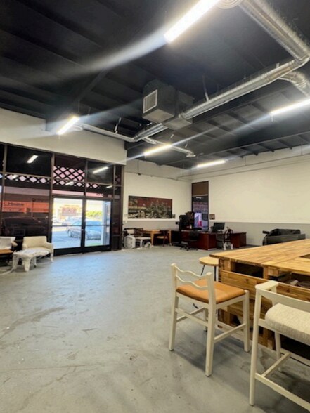 More Photos Of 13902 Harbor Blvd, Garden Grove Warehouse For Sale