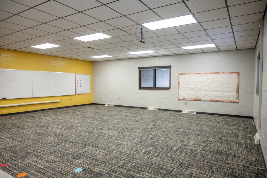 More Photos Of 201 Hoehn dr, Lyndon Station Specialty For Sale