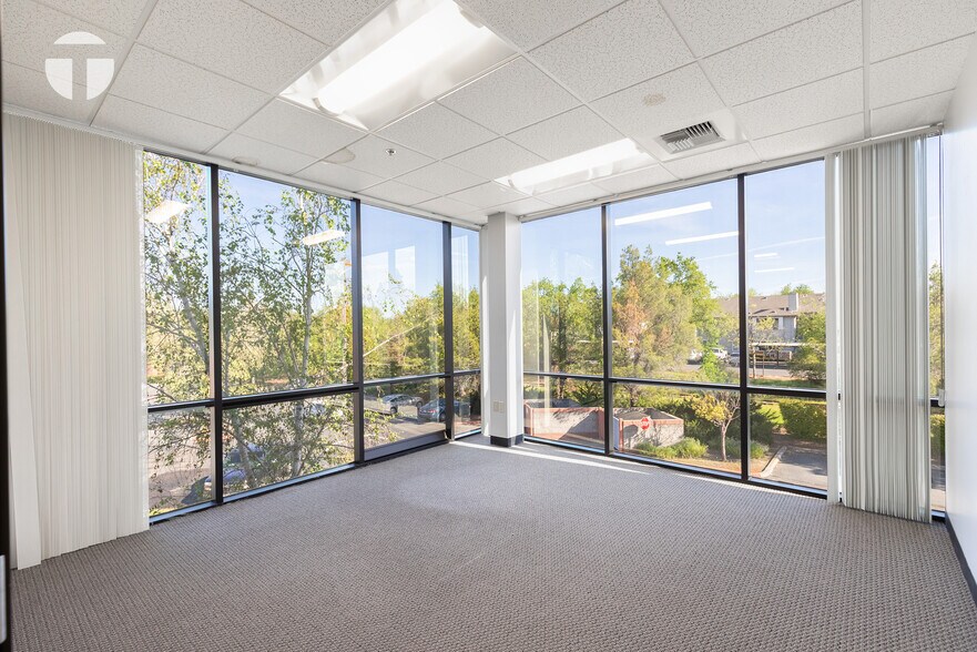 More Photos Of 2330 E Bidwell St, Folsom Medical For Sale