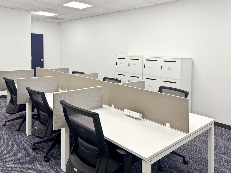 More Photos Of 3100 Cottage Hill Rd, Mobile Coworking Space