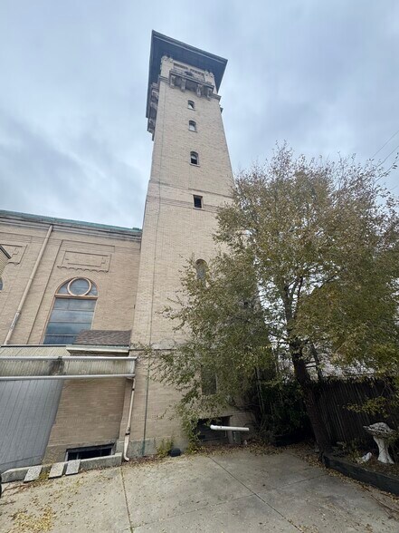More Photos Of 5001 S Hermitage Ave, Chicago Religious Facility For Sale