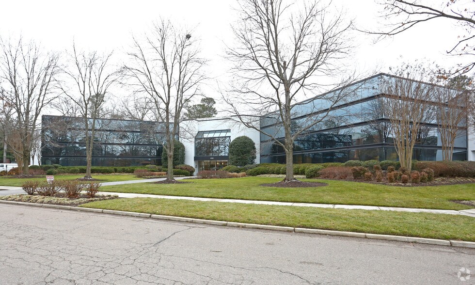 More Photos Of 4198 Cox Rd, Glen Allen Office For Lease