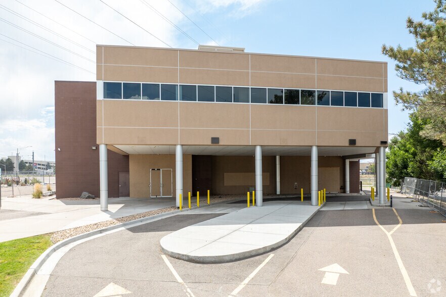 More Photos Of 4000 Quebec St, Denver General Retail For Sale