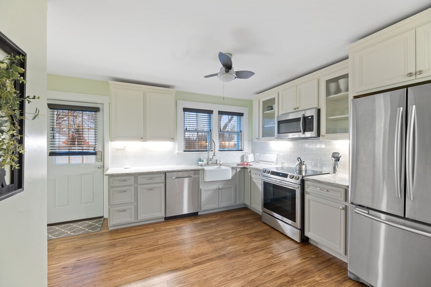 More Photos Of , Mason Specialty For Sale