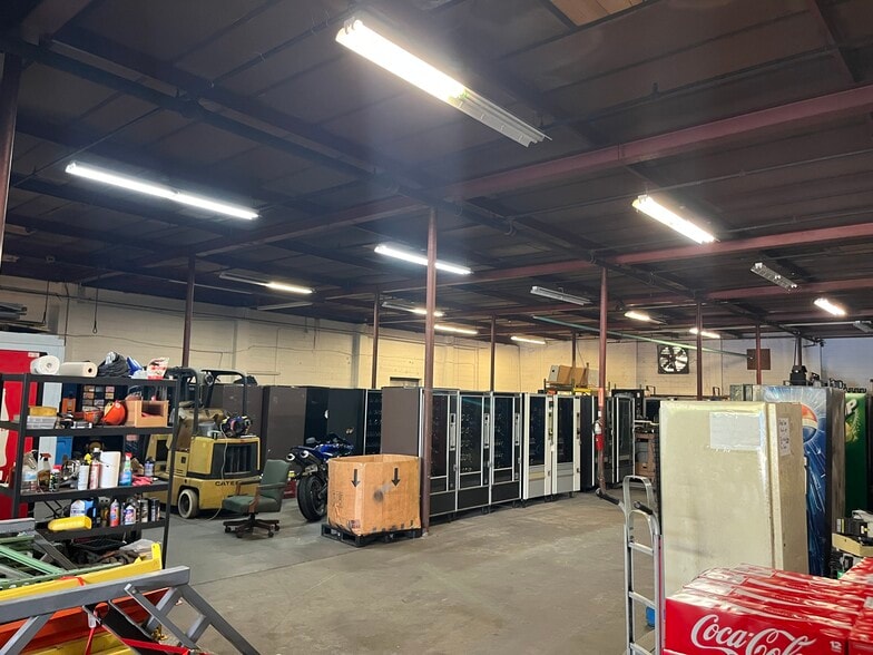 More Photos Of 1839 Ionia St, Jacksonville Warehouse For Lease