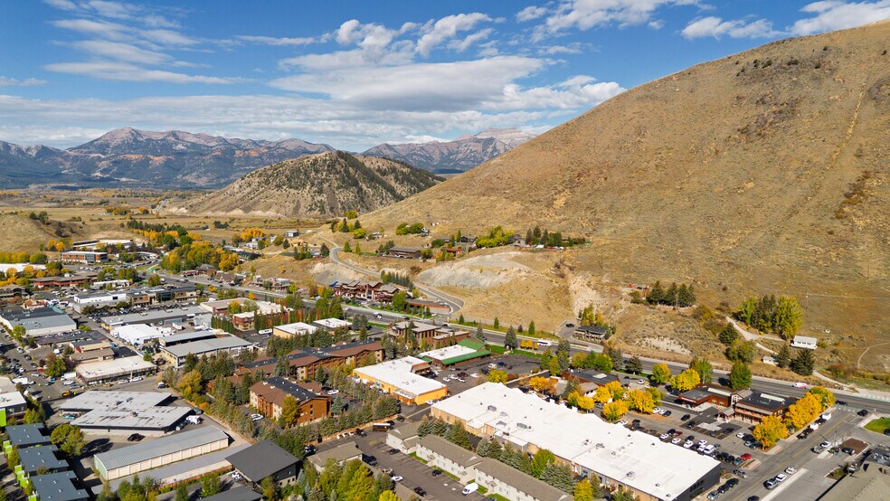 More Photos Of 855 W Broadway Ave, Jackson Apartments For Sale