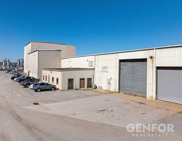More Photos Of 3800 Neville Rd, Pittsburgh Manufacturing For Lease