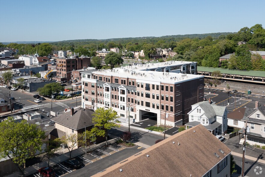 More Photos Of 1 Franklin Ave, Ridgewood Apartments For Lease