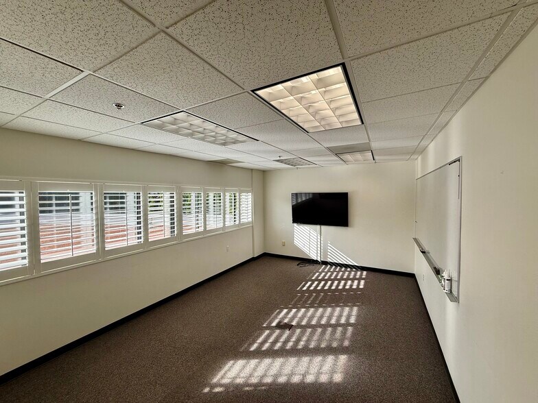More Photos Of 102 Cross St, San Luis Obispo Office For Lease
