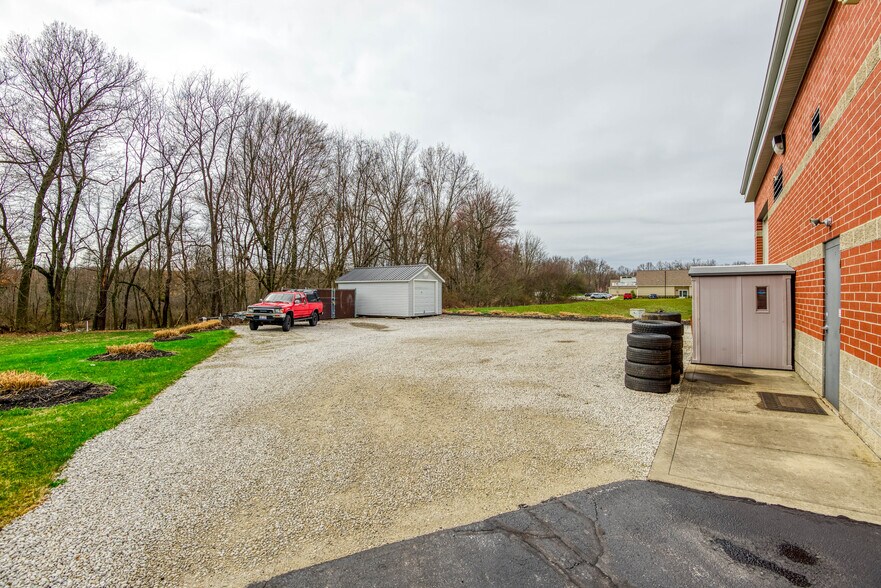 More Photos Of 5071 OH-43 Rd, Kent Auto Repair For Sale